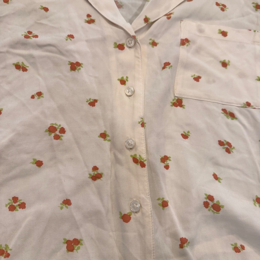 Abound Strawberry Floral Print Blouse Ecovero Viscose Cream Farmers Market Sz M - Picture 6 of 10